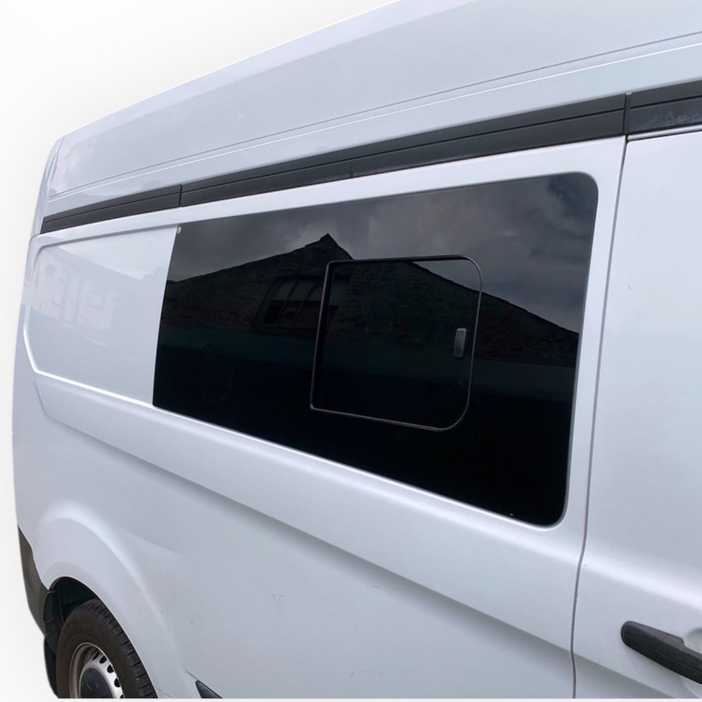 Transit Custom Mk1 Offside Sliding Window – Cornwall Van Windows